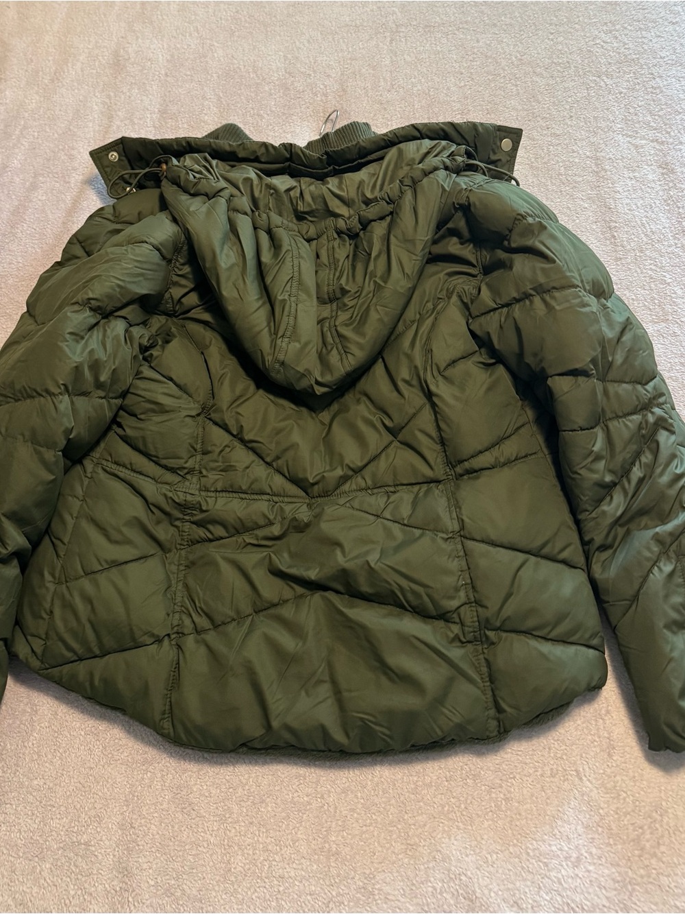 Bitten by Sarah Jessica Parker Olive Green Puffer Jacket - Picture 3 of 10